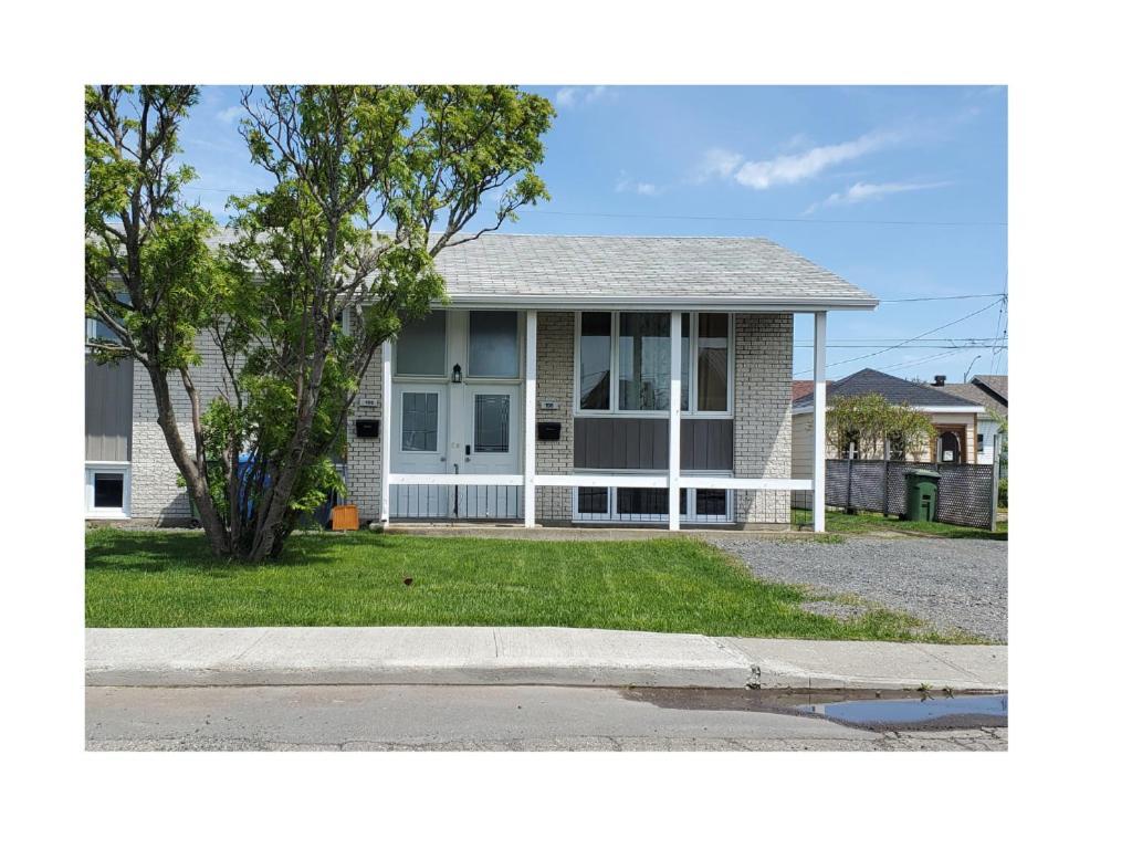מאטנה Maison St-Raymond Duplex מראה חיצוני תמונה